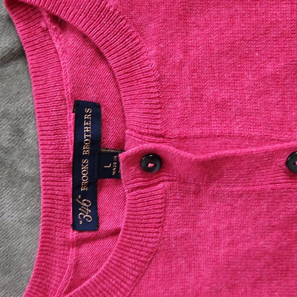Brooks Brothers 346 100% Merino Wool Pink and Navy Cardigan - Picture 2 of 7
